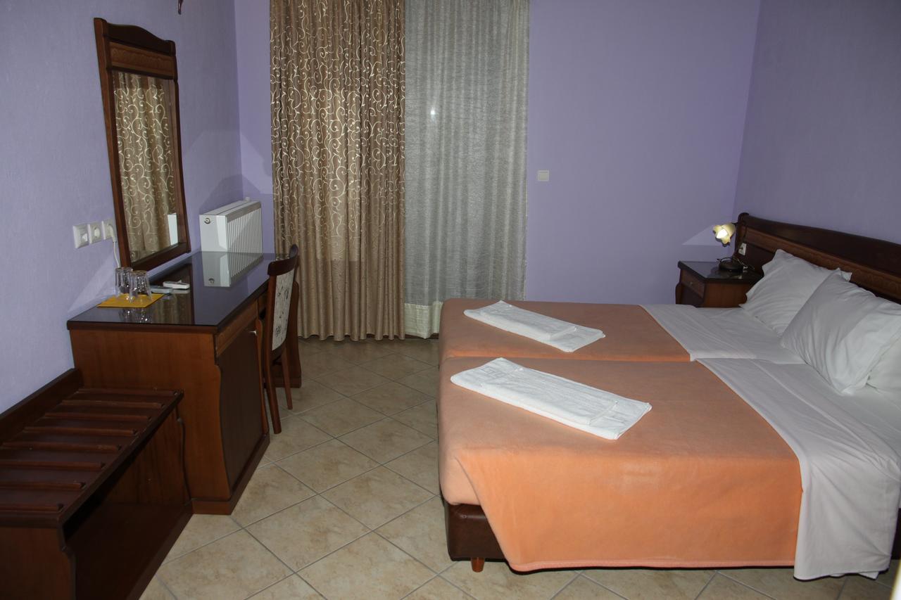 Thea Dodoni Hotel Manteíon Quarto foto
